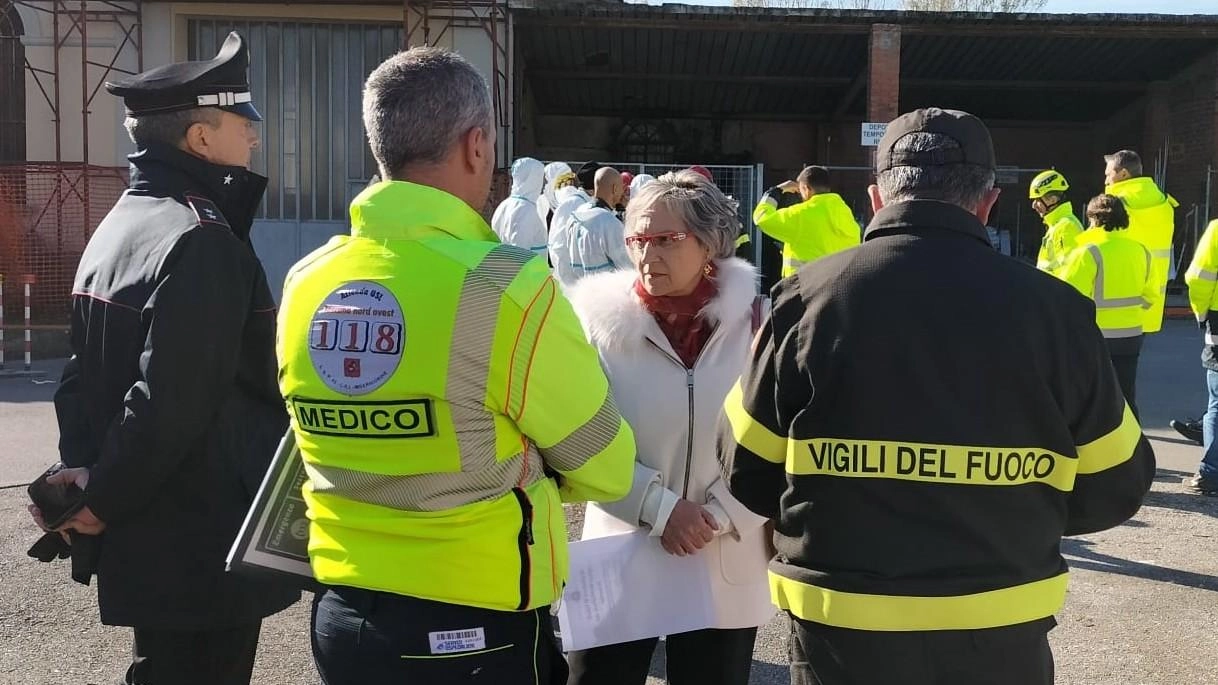 Un momento dell’esercitazione nell’ambito del Piano provinciale di Difesa Civile c. oordinata dal prefetto Giusi Scaduto Un momento dell’esercitazione nell’ambito del Piano provinciale di Difesa Civile c. oordinata dal prefetto Giusi Scaduto