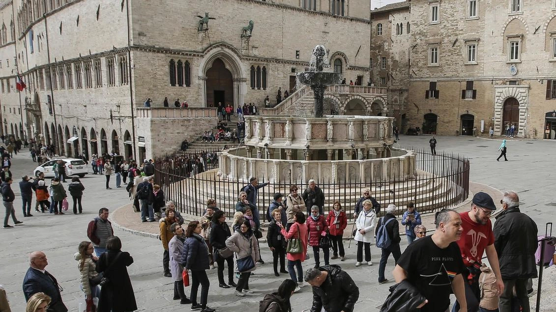 Uno straniero su 4. proviene dalla Romania, poi. albanesi e marocchini. Nella foto il centro storico