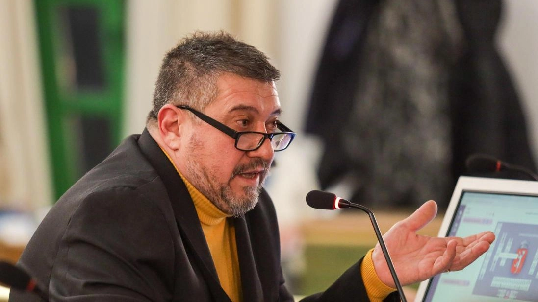 Sotto accusa la concessione del consiglio alla presentazione di un libro sui femminicidi giudicato razzista. La maggioranza: "In un luogo dedicato a Pertini i fascisti non possono entrare". L’autrice: "È censura". Sotto accusa la concessione del consiglio alla presentazione di un libro sui femminicidi giudicato razzista. La maggioranza: "In un luogo dedicato a Pertini i fascisti non possono entrare". L’autrice: "È censura".