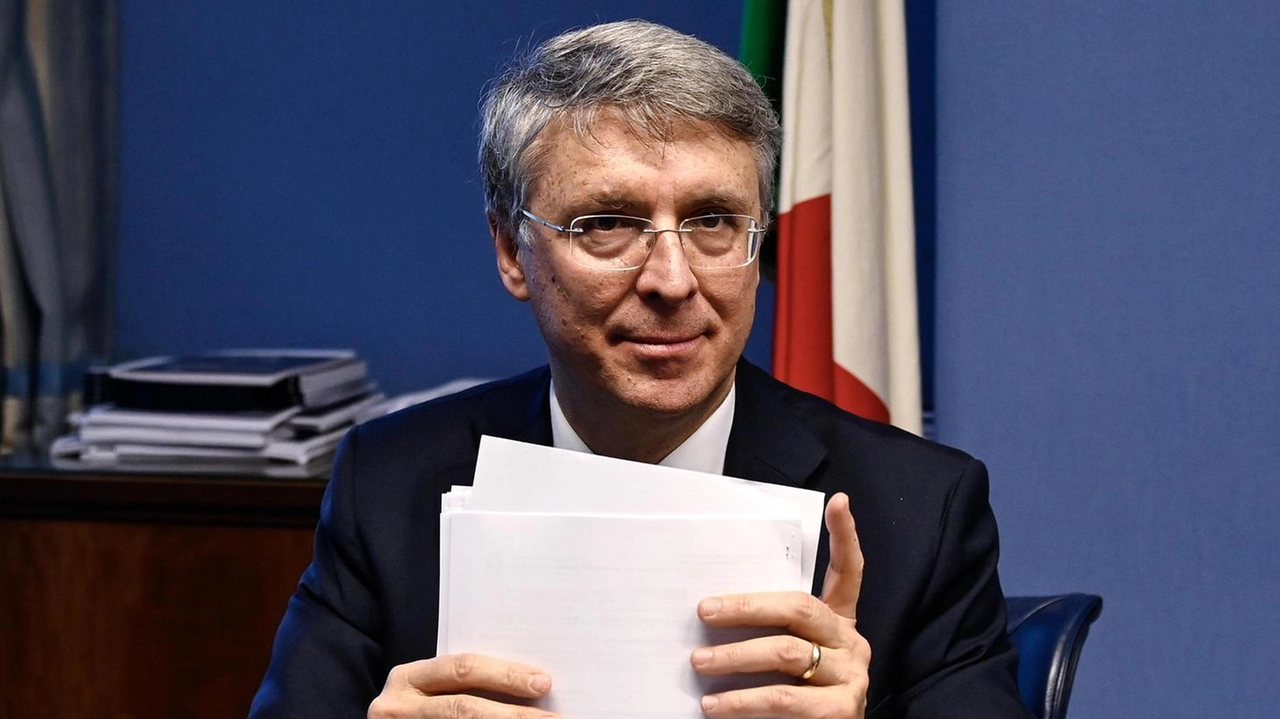 Raffaele Cantone, procuratore della Repubblica presso il Tribunale di Perugia e già presidente di Anac, l’Autorità nazionale anticorruzione, sarà a... Raffaele Cantone, procuratore della Repubblica presso il Tribunale di Perugia e già presidente di Anac, l’Autorità nazionale anticorruzione, sarà a...