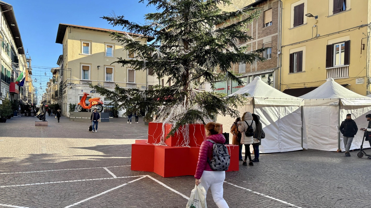 Da sabato prendono il via i saldi. Per Pontedera è un momento importante della stagione vista la presenza di tanti negozi