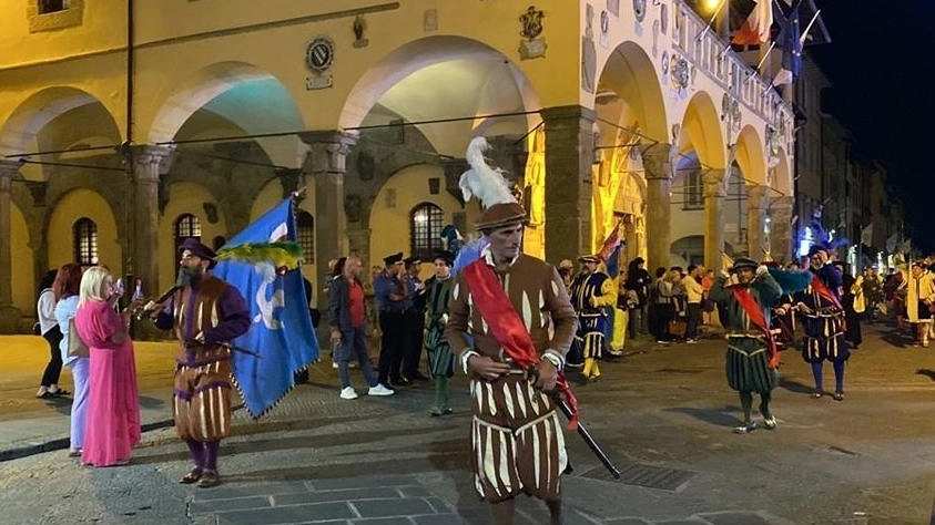 Mostre, spettacoli e cortei storici tra gli appuntamenti Mostre, spettacoli e cortei storici tra gli appuntamenti