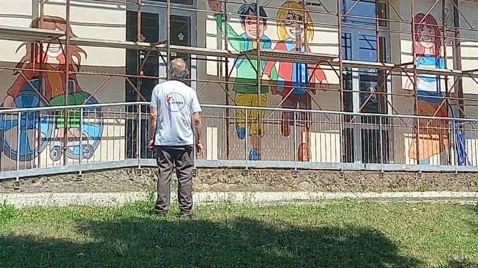 L’installazione dell’impianto fotovoltaico, che ha una potenza nominale di 17 Kw, nasce grazie a specifici contributi della Regione Toscana a favore dei territori montani e ha un valore di poco meno di 150.000 Euro L’installazione dell’impianto fotovoltaico, che ha una potenza nominale di 17 Kw, nasce grazie a specifici contributi della Regione Toscana a favore dei territori montani e ha un valore di poco meno di 150.000 Euro
