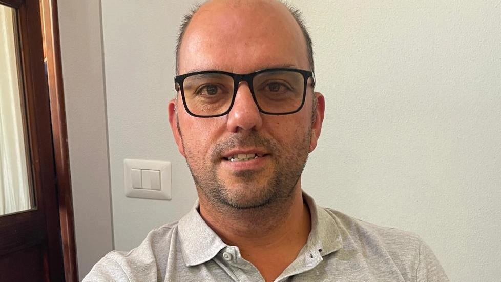 Progetto ’partito aperto’ per la sezione di Lamporecchio del Partito Democratico guidata dal nuovo segretario Alessio Pedini Progetto ’partito aperto’ per la sezione di Lamporecchio del Partito Democratico guidata dal nuovo segretario Alessio Pedini