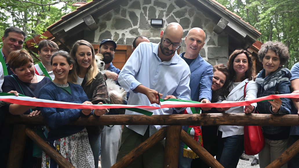 Borbotto, porta del parco. Apre il rifugio nel bosco