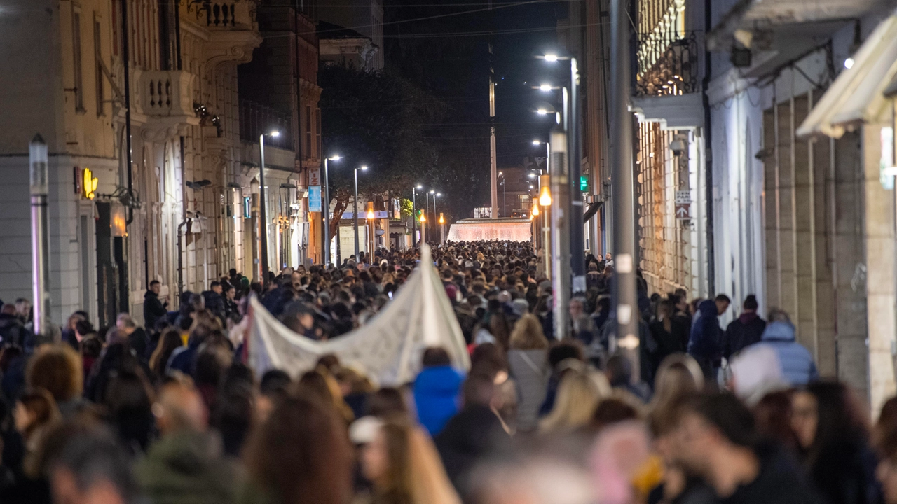 La fiaccolata per Ilaria Sula