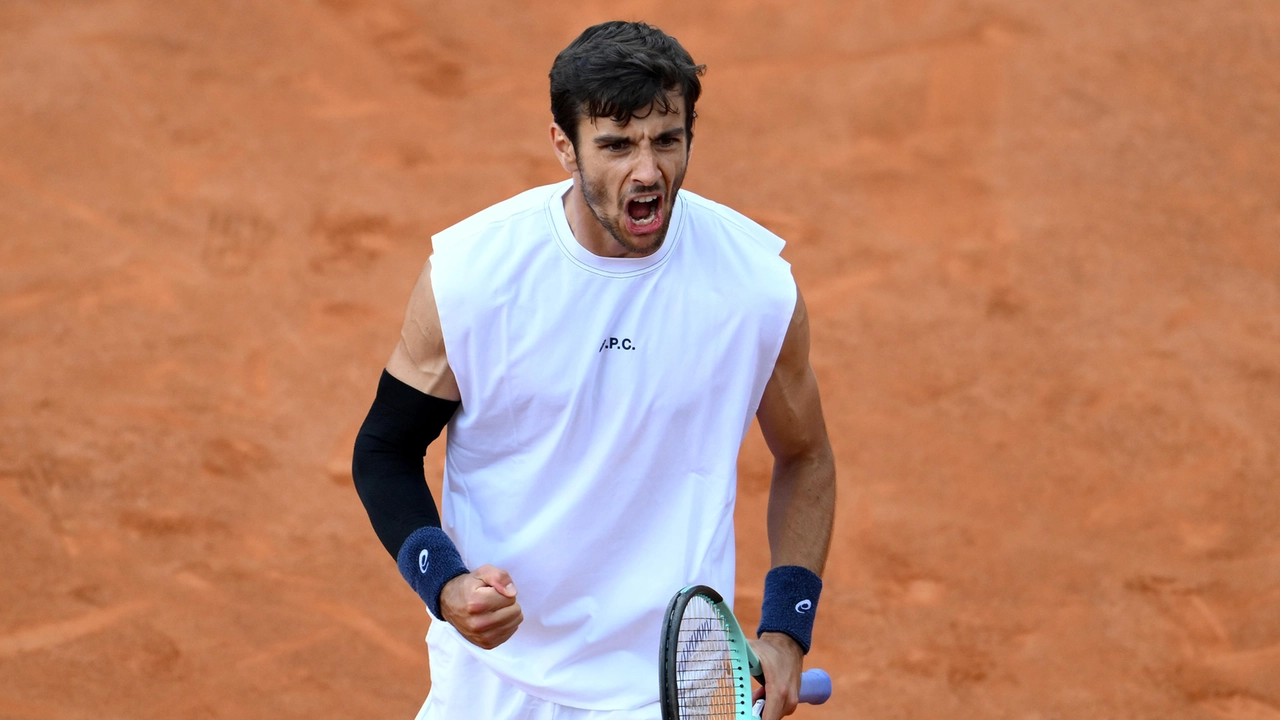 Musetti non si ferma, batte Medvedev e vola ai quarti dell’Atp di Roma