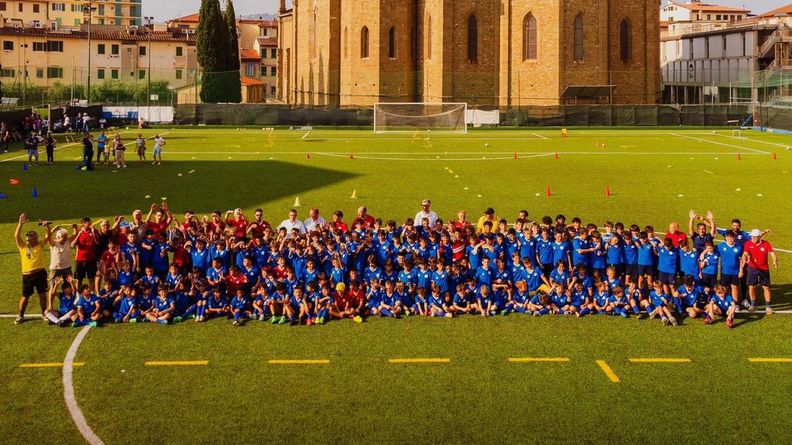 La Sales cresce e raddoppia. Nasce la nuova società di calcio: "Un campo diverso, stessi valori" La Sales cresce e raddoppia. Nasce la nuova società di calcio: "Un campo diverso, stessi valori"