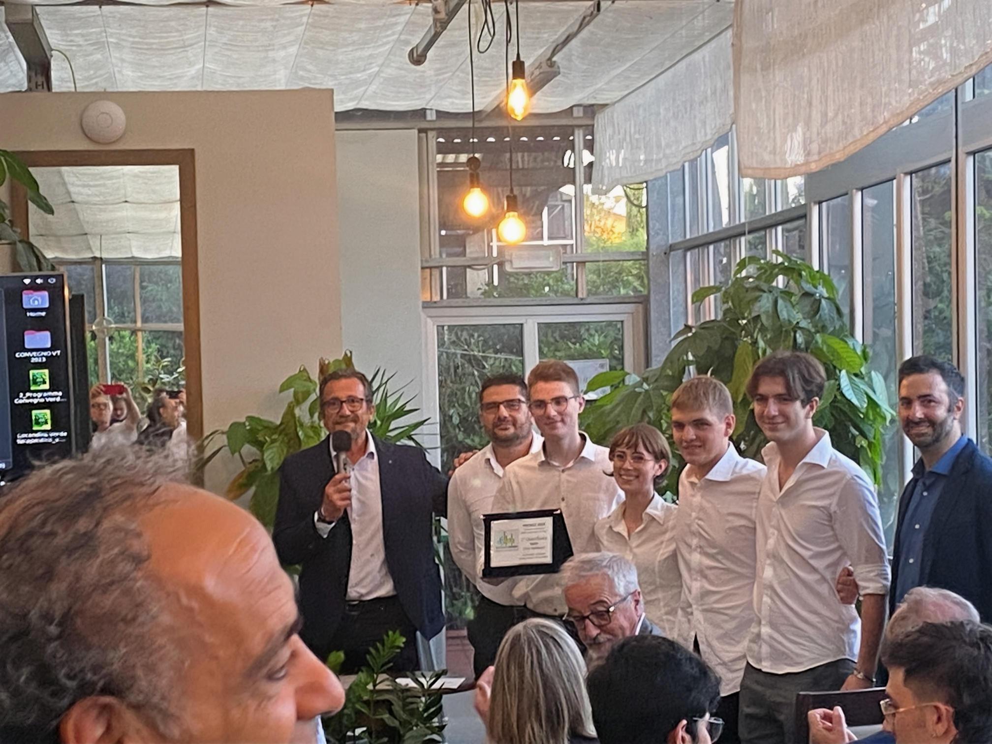 Premio dalla scuola alla start up. Idee imprenditoriali degli studenti Premio dalla scuola alla start up. Idee imprenditoriali degli studenti