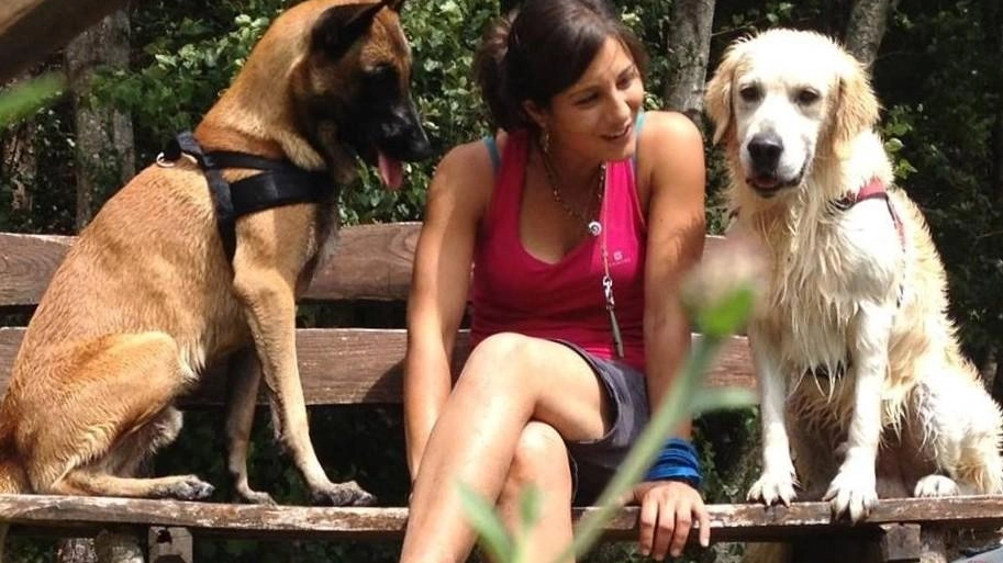I cani sono i migliori amici dell’uomo e chi li ama davvero non lesina cure nel momento del bisogno (foto d’archivio) I cani sono i migliori amici dell’uomo e chi li ama davvero non lesina cure nel momento del bisogno (foto d’archivio)