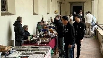 Inizia la stagione estiva. Sono attese centinaia di persone nel centro storico che domani, prima domenica del mese, sarà imbandito...
