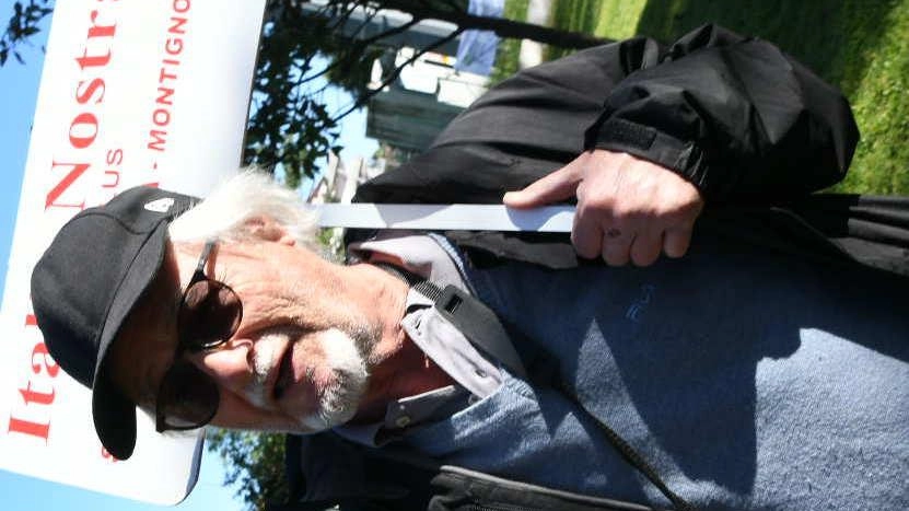 Il presidente di Italia Nostra critica l'amministrazione per la mancanza di coinvolgimento dei cittadini nei progetti urbani passati e annuncia il boicottaggio degli incontri sul Piano Strutturale, ma si riserva di presentare osservazioni in seguito. Il presidente di Italia Nostra critica l'amministrazione per la mancanza di coinvolgimento dei cittadini nei progetti urbani passati e annuncia il boicottaggio degli incontri sul Piano Strutturale, ma si riserva di presentare osservazioni in seguito.