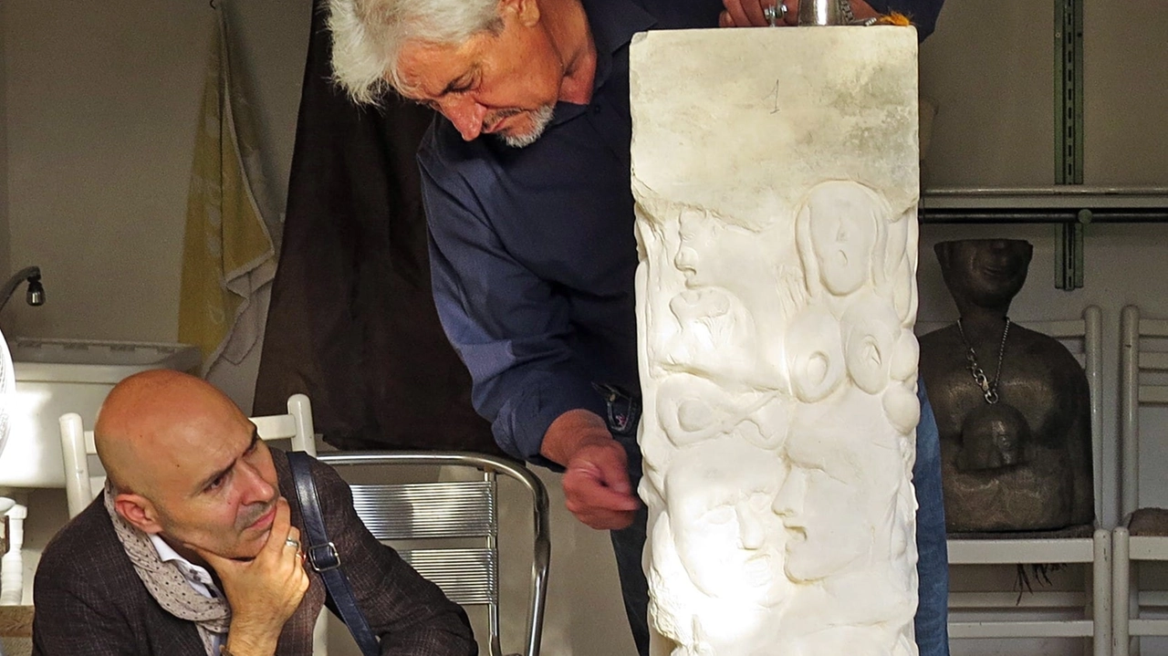Giovanni Pelini, assieme al giornalista e curatore Marco Botti.