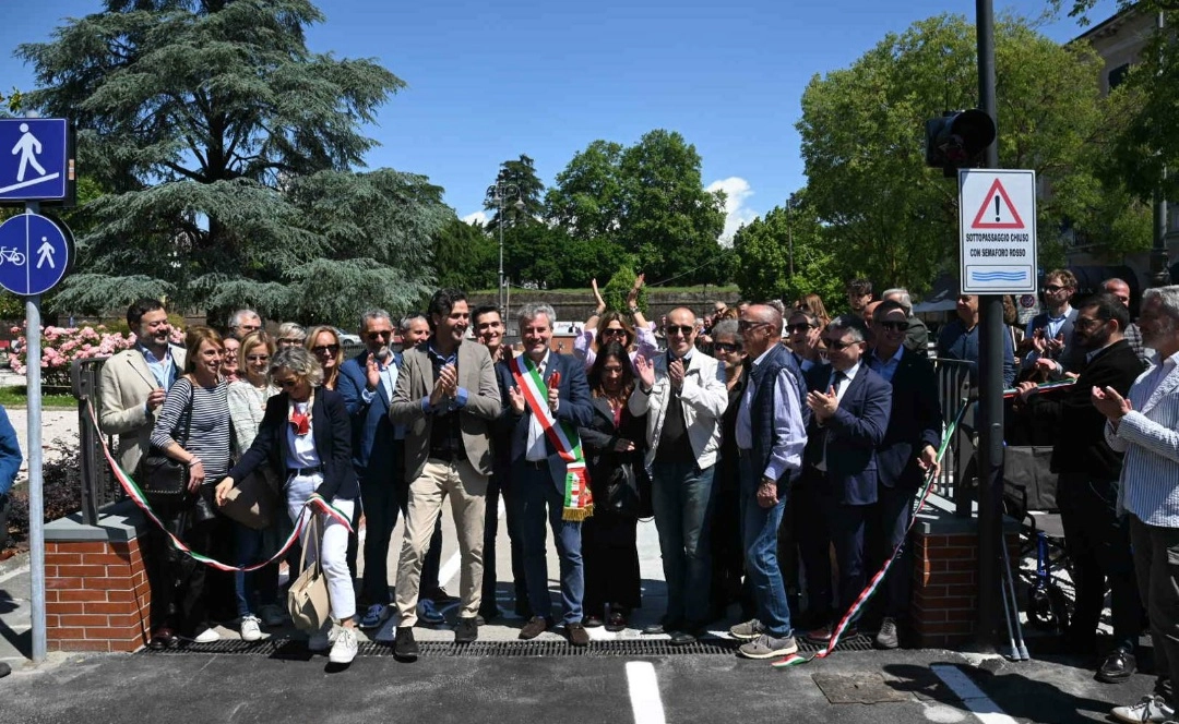 immagine di sfondo 4