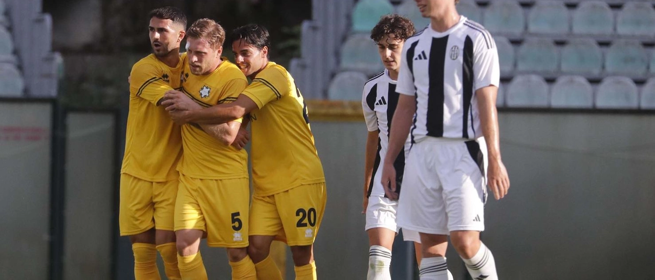 Robur in bambola: che brutta figura!. La Vis Cittadella Modena segna sei gol