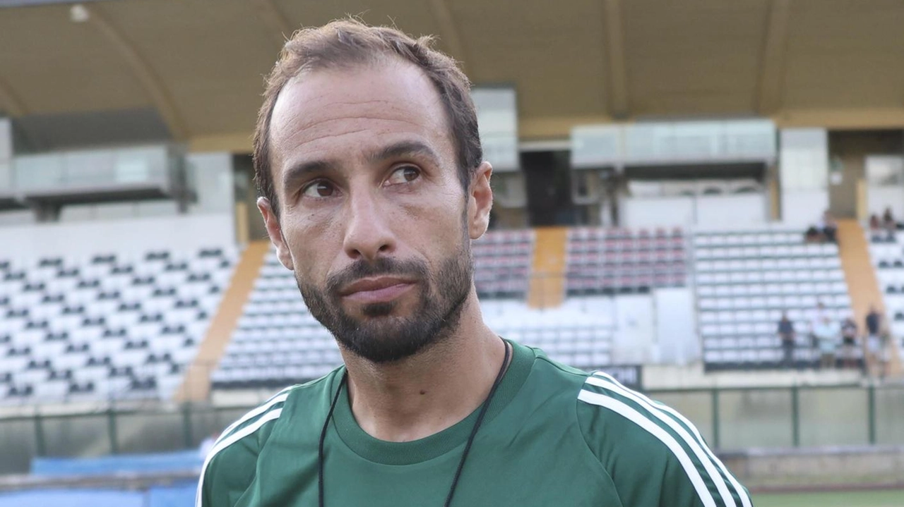 E’ arrivato il ‘passaggio ufficiale’ in prima squadra anche per Cristian Paolucci. Per il giovane portiere della Robur non si...
