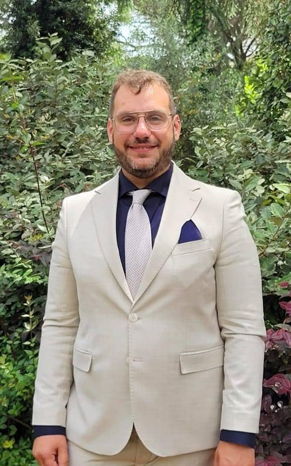 https://www.lanazione.it/image-service/view/acePublic/alias/contentid/OTYyMjA4MGQtYjhjMS00/0/pulizie-e-sforbiciate-estive-ai-parchi-ai-giardini-e-alle-aree-giochi.jpeg?f=1.91:1&w=1200