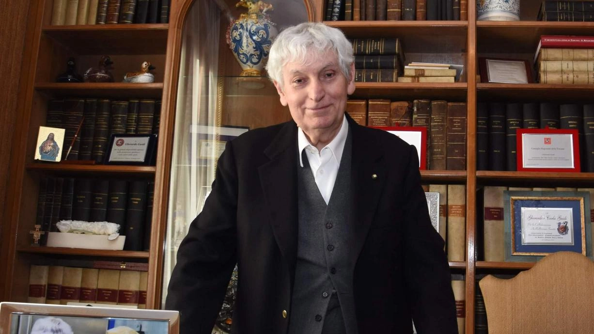 Aveva 83 anni e si è spento improvvisamente ieri mattina nella sua casa di Forte dei Marmi. Alle 15.30 a Castelfranco il rito funebre in Collegiata e la sepoltura nel cimitero di via Usciana. . Aveva 83 anni e si è spento improvvisamente ieri mattina nella sua casa di Forte dei Marmi. Alle 15.30 a Castelfranco il rito funebre in Collegiata e la sepoltura nel cimitero di via Usciana. .