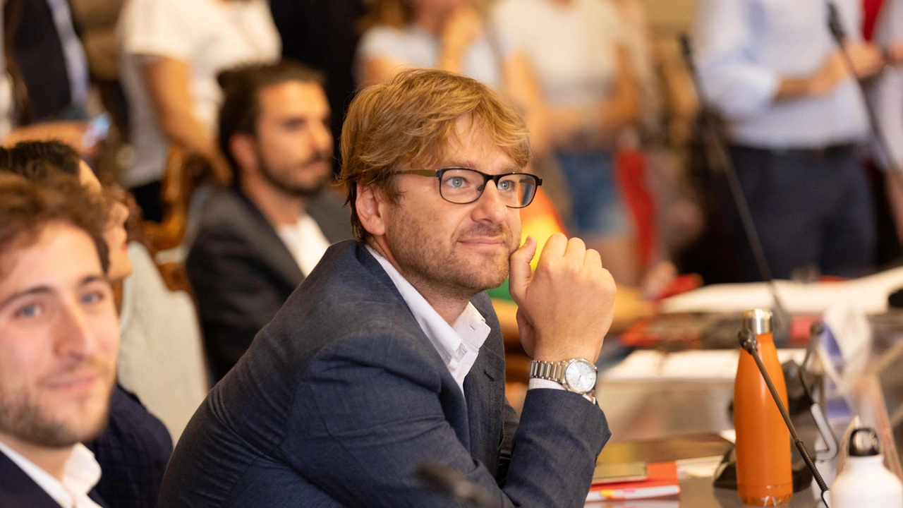 Paolo Martinelli, capogruppo de La Città delle Persone e già candidato sindaco di Pisa. per la coalizione civica e progressista Paolo Martinelli, capogruppo de La Città delle Persone e già candidato sindaco di Pisa. per la coalizione civica e progressista