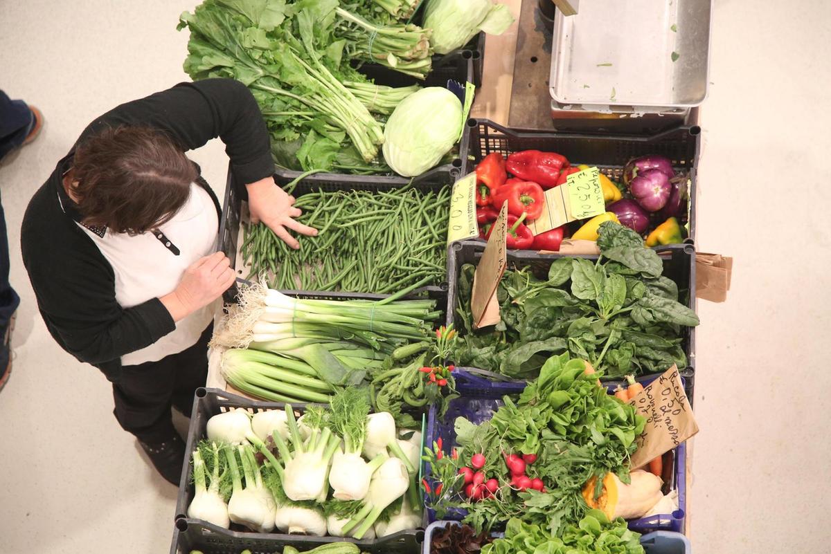 Un nuovo mercato settimanale. In vendita ortofrutta e alimentari