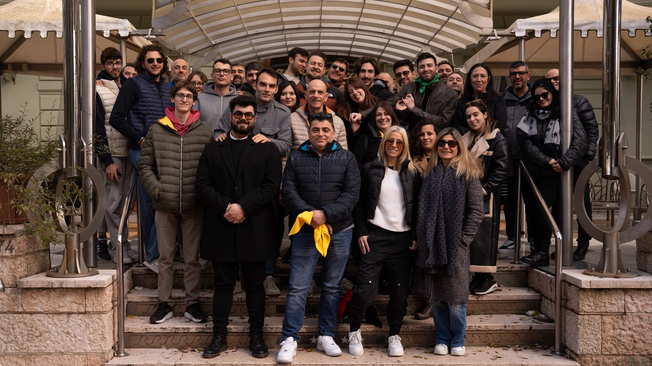 Foto di gruppo per la Mechetti Srl (ph Vanessa Maiaroli) Foto di gruppo per la Mechetti Srl (ph Vanessa Maiaroli)