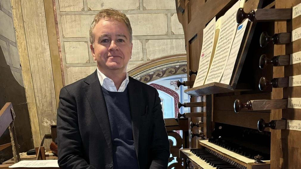 Gabriele Giacomelli organista di fama, da 28 anni direttore artistico di O flos colende Gabriele Giacomelli organista di fama, da 28 anni direttore artistico di O flos colende