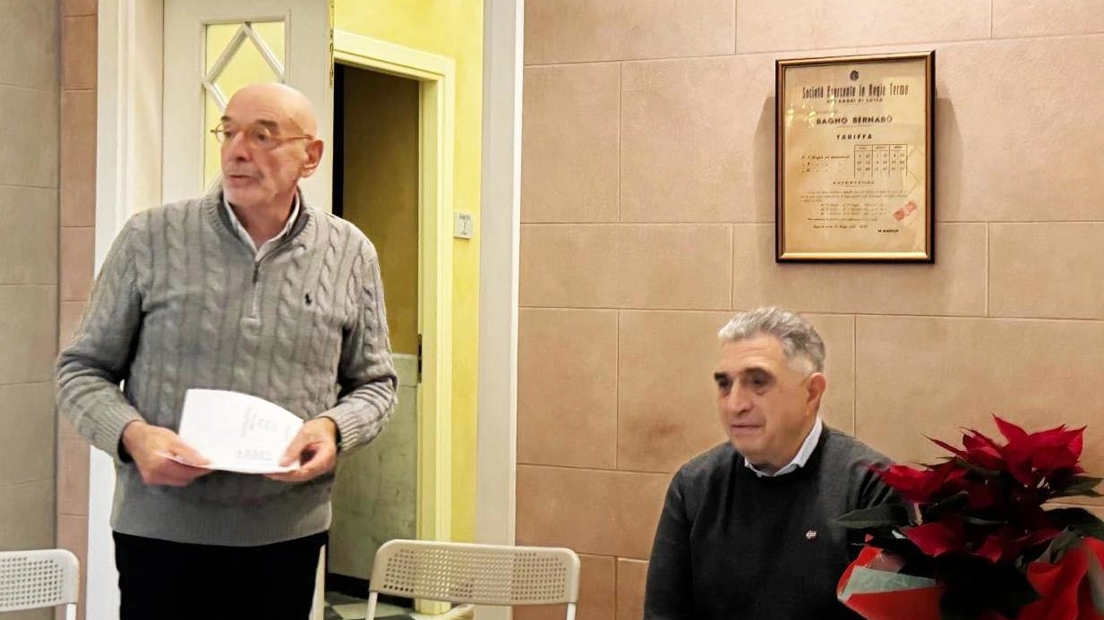 Il sindaco Paolo Michelini con il dottor Serafino Viviani Il sindaco Paolo Michelini con il dottor Serafino Viviani