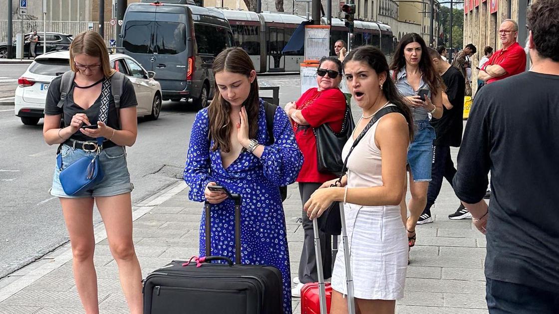 Tram, il piano dolce. Pali ’magri’ e chiari. Bellariva Gavinana: lo skyline è salvo