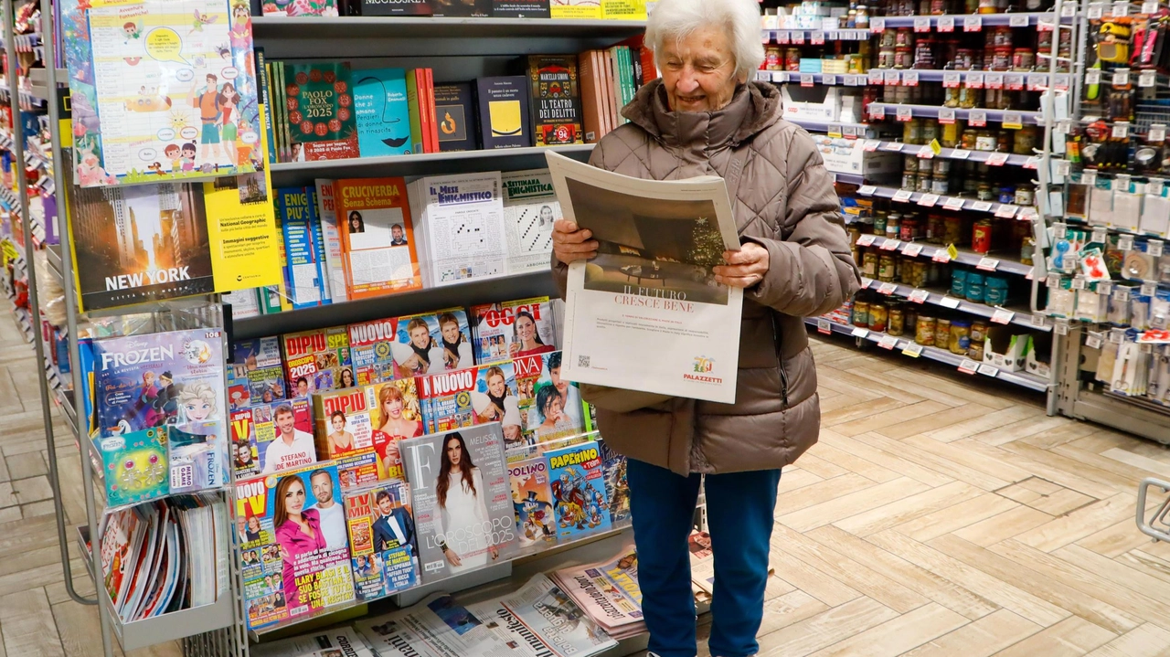 Lo spazio dedicato ai giornali alla Coop di Vingone (FotocronacheGermogli) Lo spazio dedicato ai giornali alla Coop di Vingone (FotocronacheGermogli)