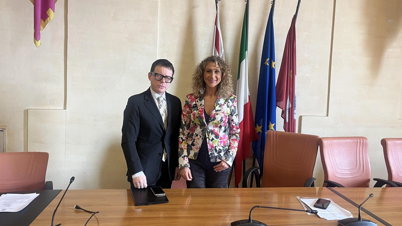 L’assessore Monica Manneschi col dirigente del Servizio patrimonio Dell’Anna