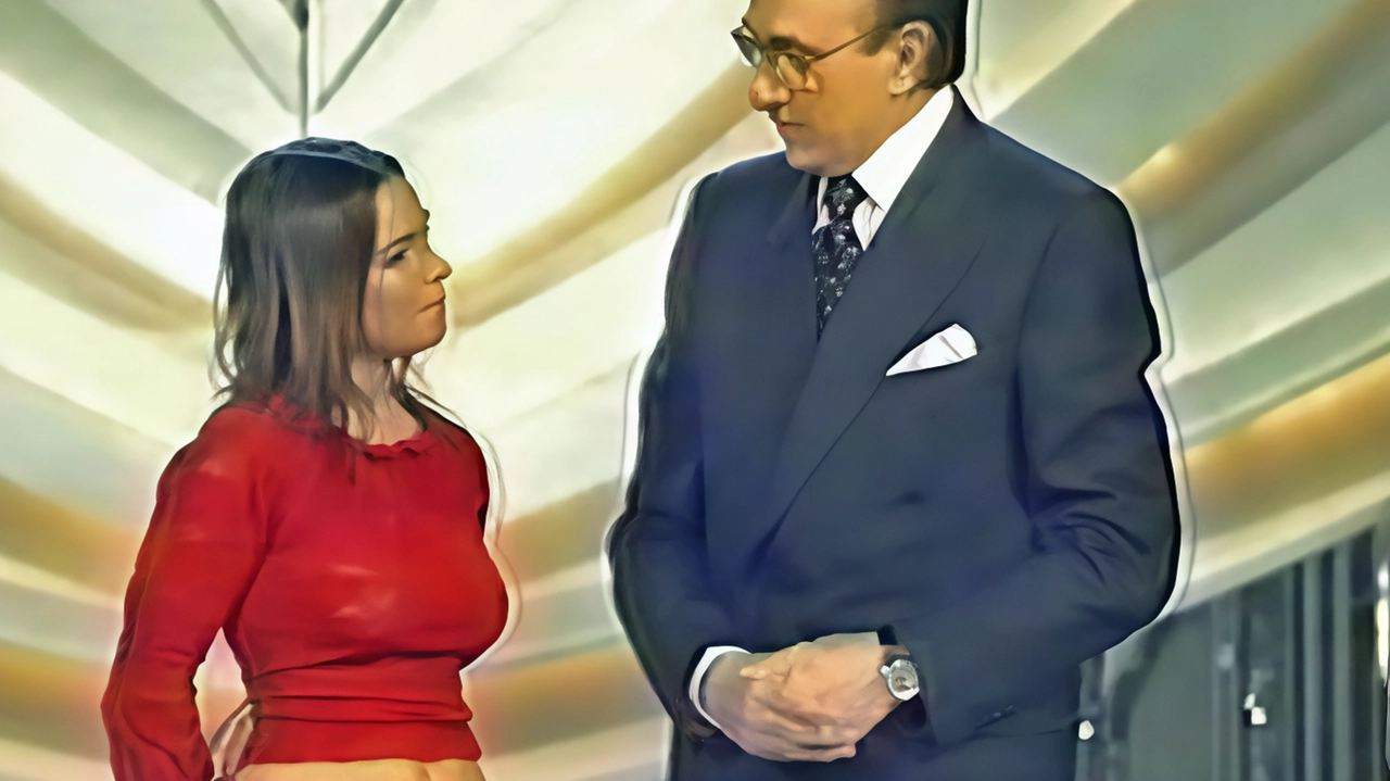 Valentina Giovagnini sul palco dell’Ariston nel 2002 accanto a Pippo Baudo