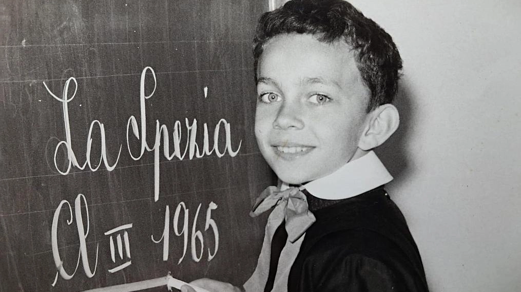 Roberto Quber racconta la Spezia degli anni '60 nel suo libro 'Sessant’anni dopo'. Presentazione oggi alle 17.30. Roberto Quber racconta la Spezia degli anni '60 nel suo libro 'Sessant’anni dopo'. Presentazione oggi alle 17.30.