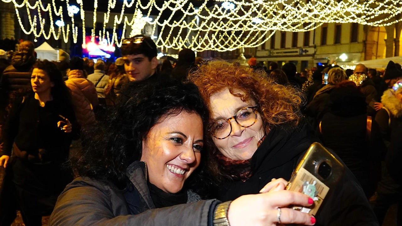 Si annuncia una lunga notte di festa a Lucca per festeggiare l’arrivo del 2025 (foto di archivio) Si annuncia una lunga notte di festa a Lucca per festeggiare l’arrivo del 2025 (foto di archivio)