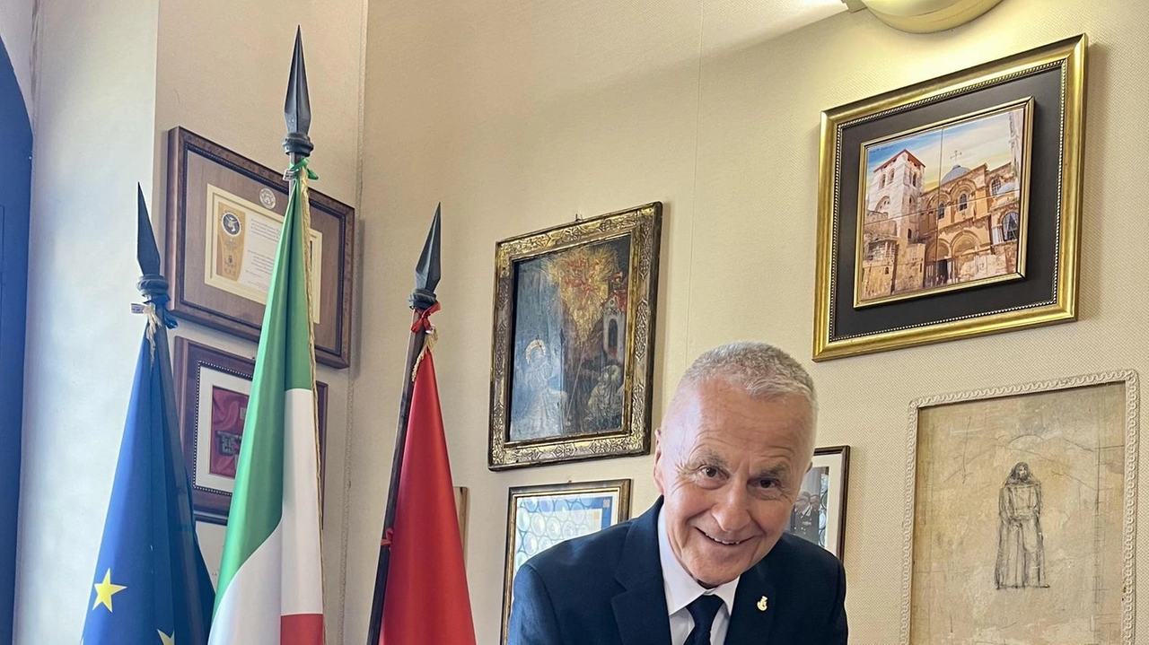Assisi, ha ottenuto il 51,63% dei voti. Entro 10 giorni convocazione della prima seduta del Consiglio. "Pronto a lavorare per tutta la città con una squadra competente". Assisi, ha ottenuto il 51,63% dei voti. Entro 10 giorni convocazione della prima seduta del Consiglio. "Pronto a lavorare per tutta la città con una squadra competente".