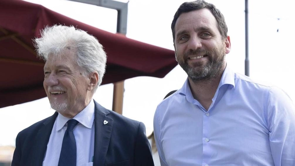 Ghinelli e Tomasi, fondatori del gruppo dei sindaci civici di centrodestra Ghinelli e Tomasi, fondatori del gruppo dei sindaci civici di centrodestra