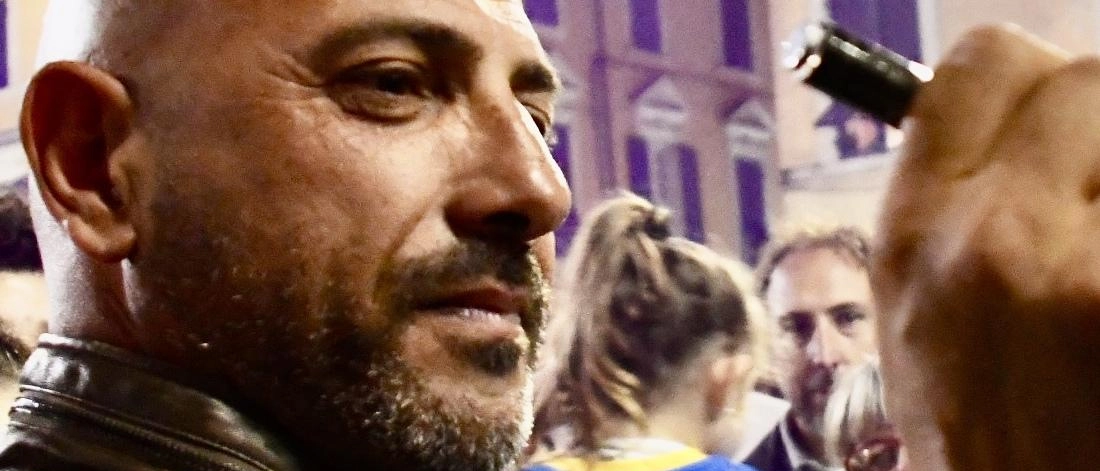 Carrarese Calcio: Addii e Arrivederci tra Emozioni e Protagonisti in Piazza Alberica