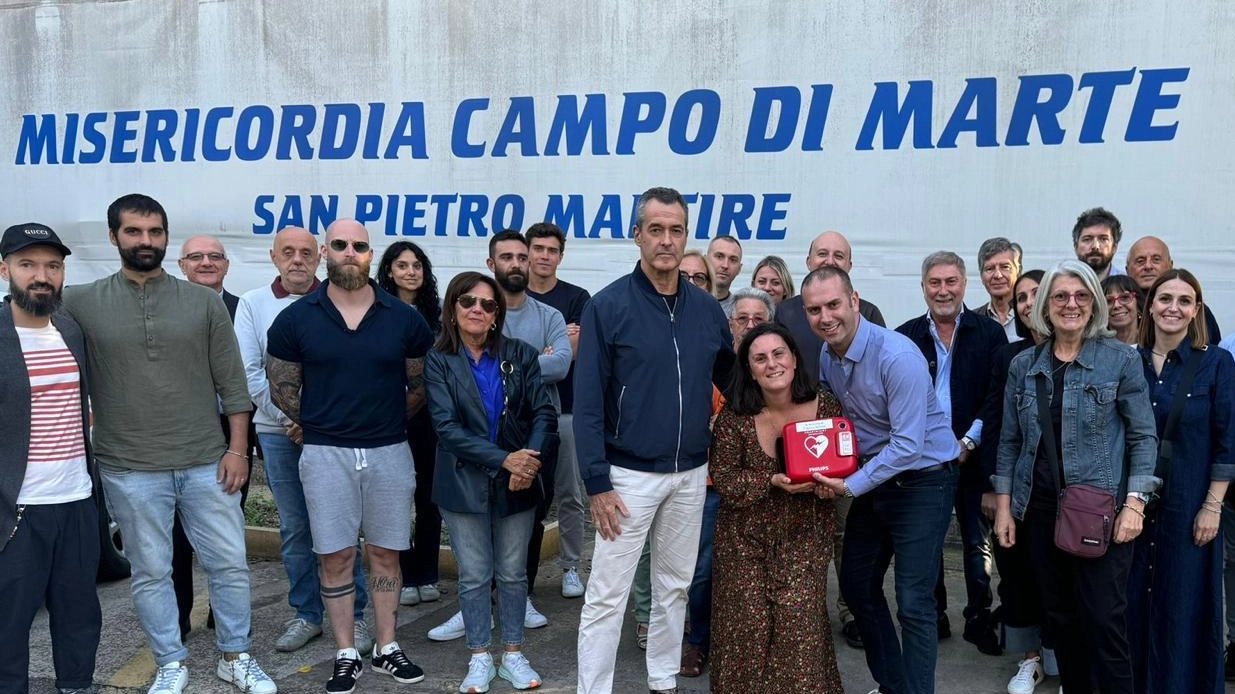 I genitori della piccola scomparsa a cinque settimane regalano un defibrillatore I genitori della piccola scomparsa a cinque settimane regalano un defibrillatore