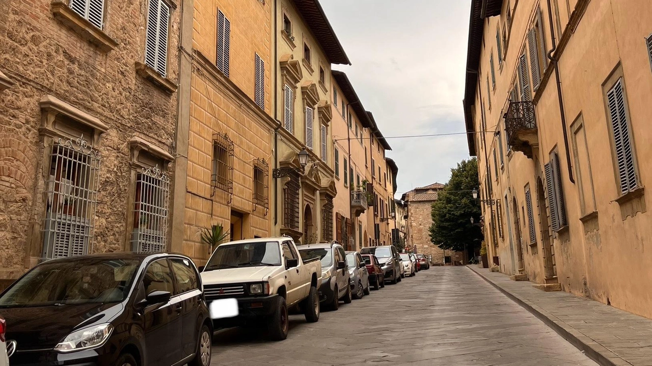 Nel tardo pomeriggio di oggi si alza il sipario sulla nuova via della Costa ovvero la così detta Sedice a Radicondoli alla presenza delle autorità Nel tardo pomeriggio di oggi si alza il sipario sulla nuova via della Costa ovvero la così detta Sedice a Radicondoli alla presenza delle autorità