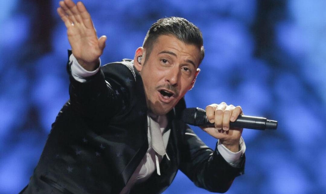 pistoia francesco gabbani in concerto il 9 luglio in piazza duomo