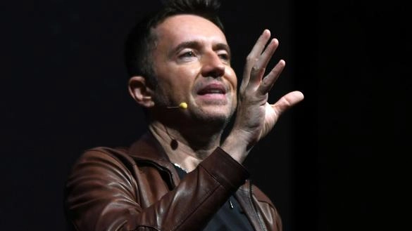 «Canzoni per la pace» a Civitella Andrea Scanzi e Borderlobo show Appuntamento questa sera in piazza Don Alcide Lazzeri con il Festival delle Musiche «Canzoni per la pace» a Civitella Andrea Scanzi e Borderlobo show Appuntamento questa sera in piazza Don Alcide Lazzeri con il Festival delle Musiche
