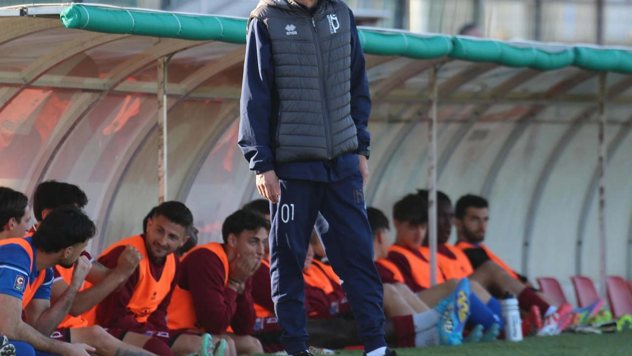 L’allenatore Leonardo Menichini (foto Bongianni/Germogli) L’allenatore Leonardo Menichini (foto Bongianni/Germogli)