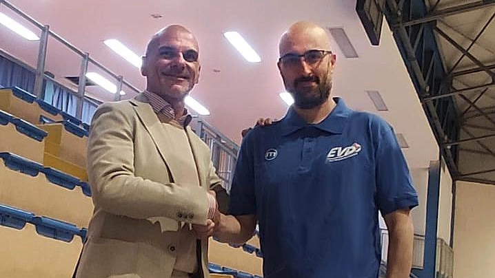 Il presidente Nazzi con il tecnico Bulleri Il presidente Nazzi con il tecnico Bulleri