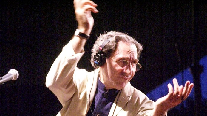 Le ‘Meccaniche celesti’ accendono la solidarietà: serata‐omaggio a Franco Battiato