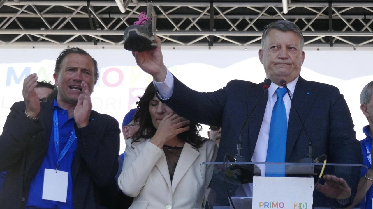 Oggi è il quarto anniversario dalla tragedia. La mamma e l’abbraccio con Calderone. La ministra: "Fare tutti il nostro dovere per onorarne le memoria". Oggi è il quarto anniversario dalla tragedia. La mamma e l’abbraccio con Calderone. La ministra: "Fare tutti il nostro dovere per onorarne le memoria".
