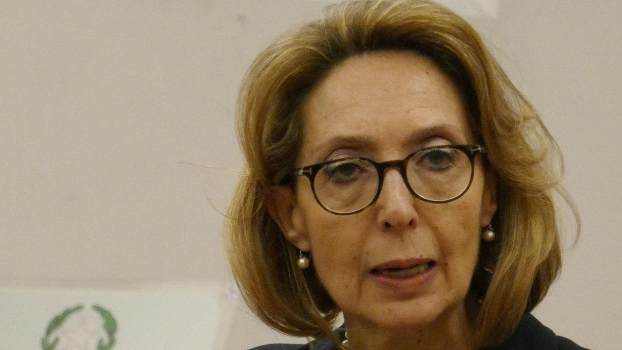 Michela La Iacona, prefetto di Prato Michela La Iacona, prefetto di Prato