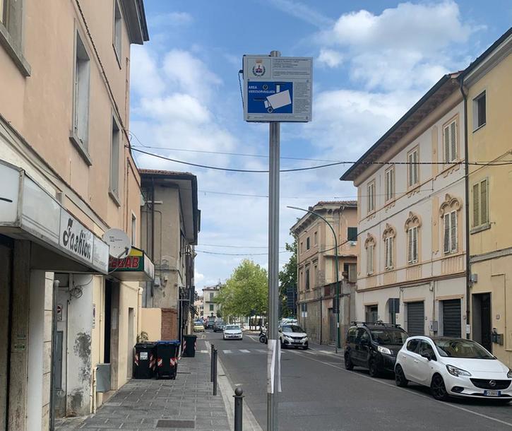 https://www.lanazione.it/image-service/view/acePublic/alias/contentid/OTgxYzFhMGUtNTNjMi00/0/operazione-decoro-e-pulizia-abbandono-rifiuti-in-calo-ora-un-nucleo-ambientale.jpeg?f=1.91:1&w=1200