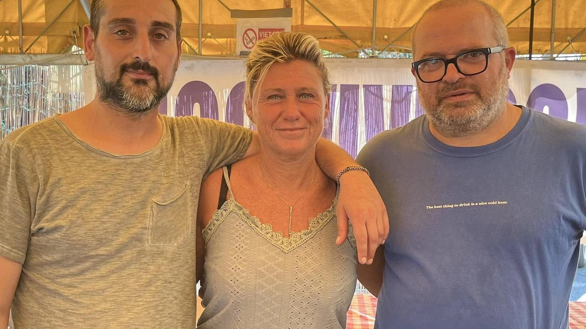 Da sinistra il direttore sportivo Francesco Previte, la presidentessa Elena Cherubini e l’allenatore Alessandro Marinai Da sinistra il direttore sportivo Francesco Previte, la presidentessa Elena Cherubini e l’allenatore Alessandro Marinai