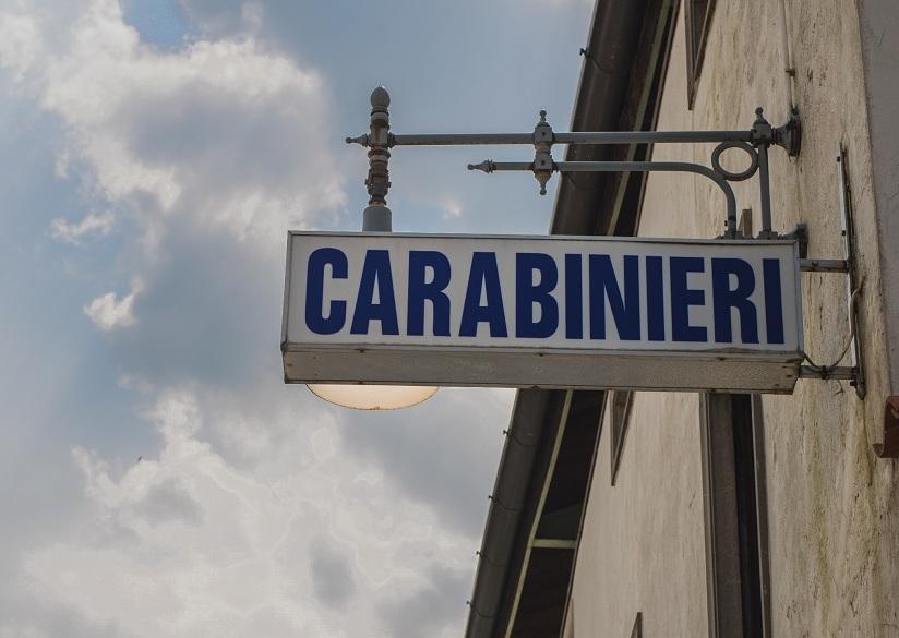 https://www.lanazione.it/image-service/view/acePublic/alias/contentid/OThkZWU1NzMtOWVmYS00/0/carabinieri-in-centro-si-valuta-il-trasferimento.jpeg?f=1.91:1&w=1200