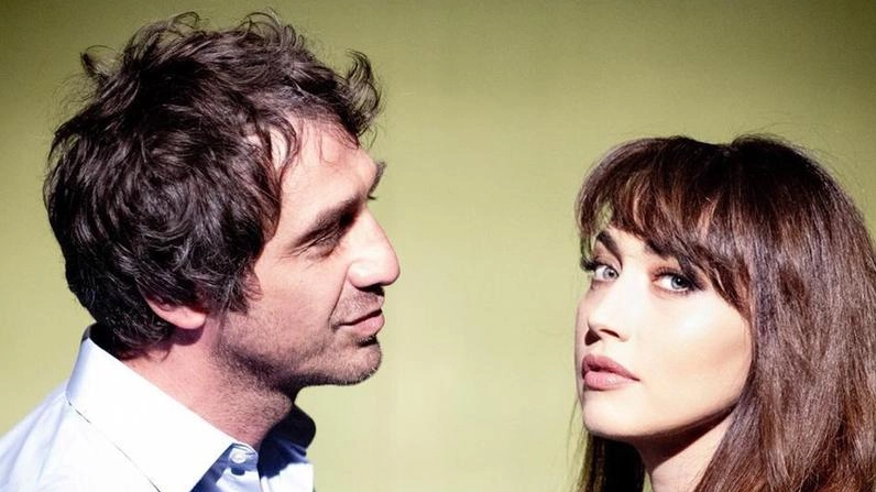 La stagione del Lyrick prosegue con "Coppia aperta, quasi spalancata" di Dario Fo e Franca Rame, interpretato da Chiara Francini e Alessandro Federico. Una commedia che celebra il ruolo della donna nella coppia, tra ironia e dramma. La stagione del Lyrick prosegue con "Coppia aperta, quasi spalancata" di Dario Fo e Franca Rame, interpretato da Chiara Francini e Alessandro Federico. Una commedia che celebra il ruolo della donna nella coppia, tra ironia e dramma.