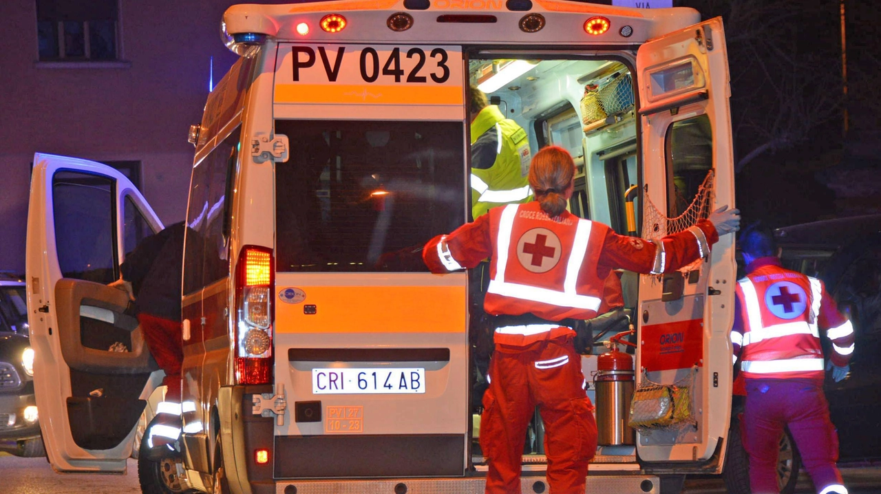 La ragazza è stata trasportata in ospedale in codice rosso (Foto di repertorio) La ragazza è stata trasportata in ospedale in codice rosso (Foto di repertorio)